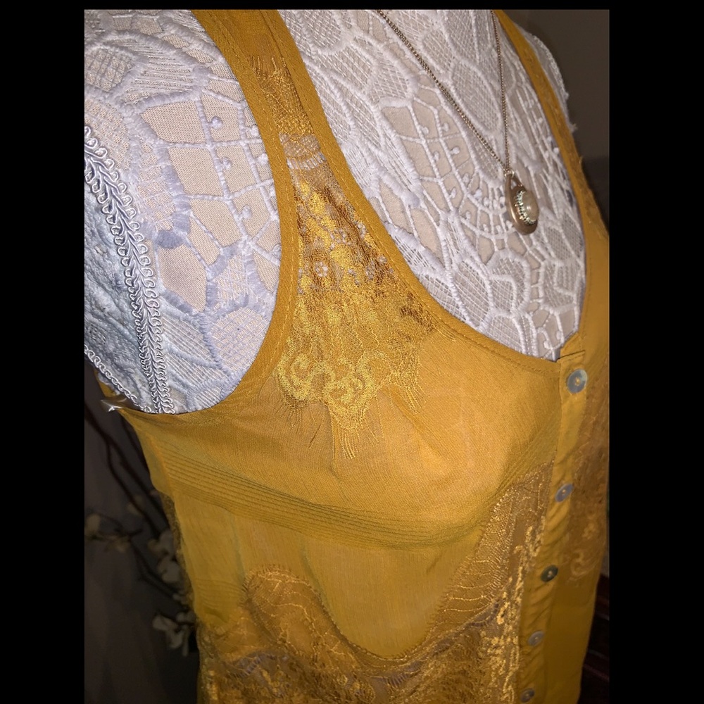 Delicate Racerback Lace Top - Picture 5 of 9